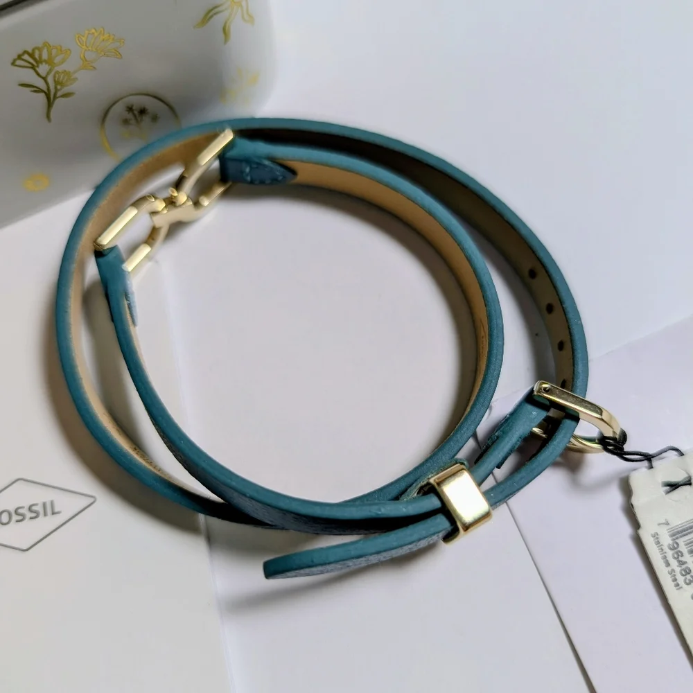 NIB Fossil Women's Teal Leather Wrap Bracelet - Picture 2 of 4